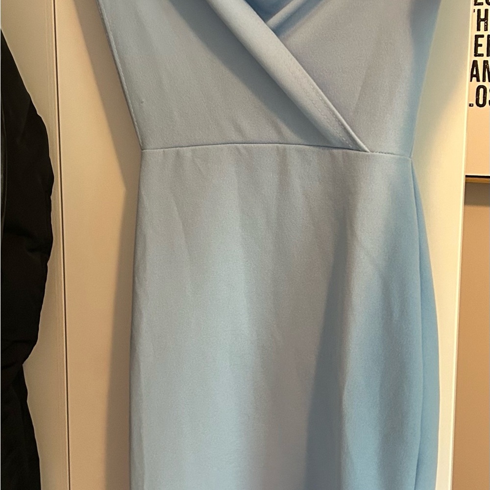 Midi PRETTYLITTLETHING Elegant Light Blue Women's Dress SIZE 4 NEW